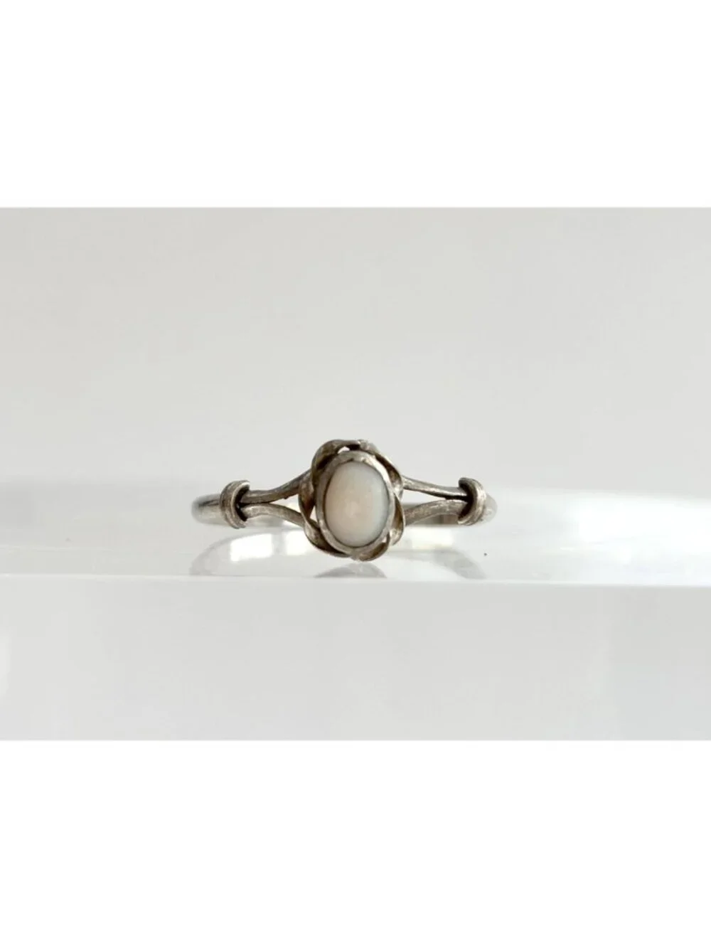 Native American Mother of Pearl Stone Sterling Silver 925 Vintage Ring - sz 6.75